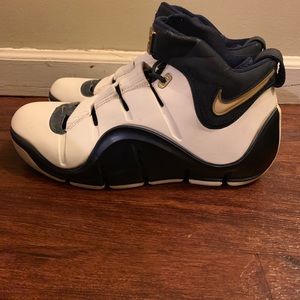 Nike 2003 OG Lebron 4s